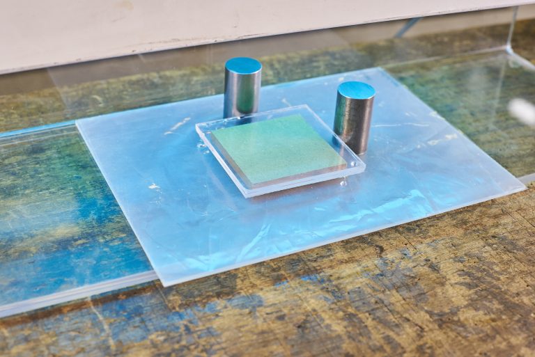 Afbeelding met gootsteen, blauw, kunst, overdektDoor AI gegenereerde inhoud is mogelijk onjuist.